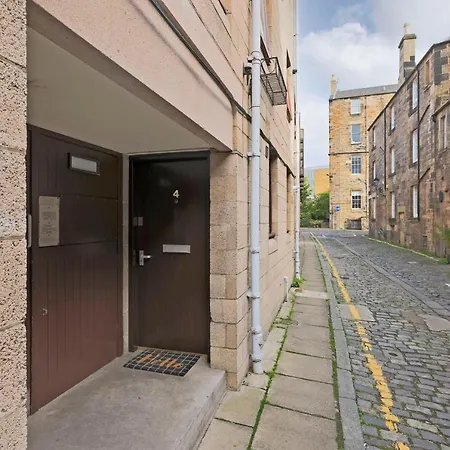 Joivy Splendid Flat, Walking Distance To City Centre Edinburgh Exterior photo